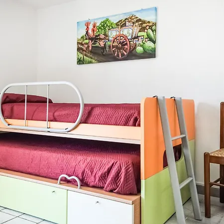 4 Bedroom Awesome In Modica