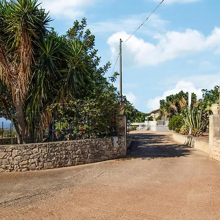 4 Bedroom Awesome In * Modica