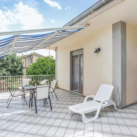 4 Bedroom Awesome In Modica