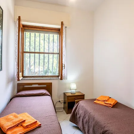 Holiday home 4 Bedroom Awesome In Modica