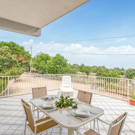 4 Bedroom Awesome In * Modica