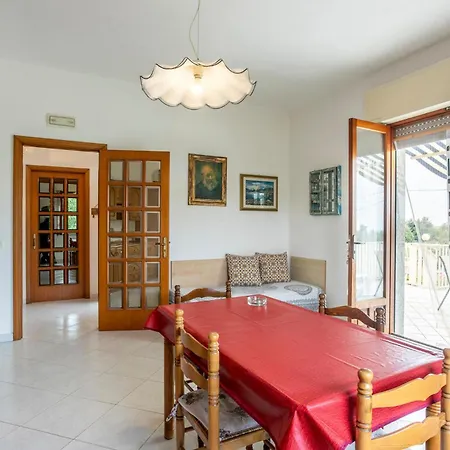 4 Bedroom Awesome In