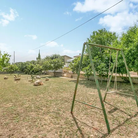 4 Bedroom Awesome In *