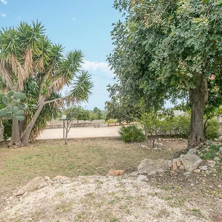 Holiday home 4 Bedroom Awesome In *