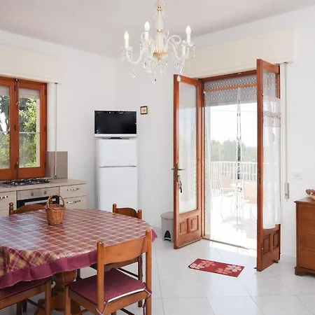 4 Bedroom Awesome In Modica