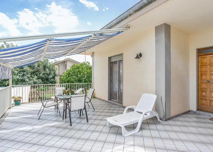 4 Bedroom Awesome In Modica