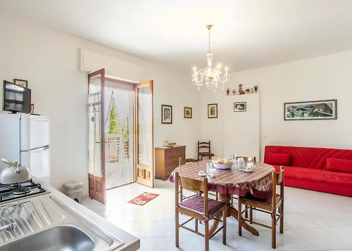 4 Bedroom Awesome In Tatil Evi Modica