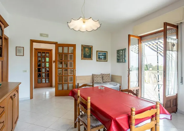 4 Bedroom Awesome In
