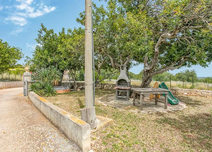 4 Bedroom Awesome In * Modica